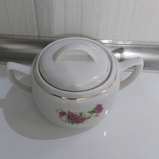 قندان گل سرخی