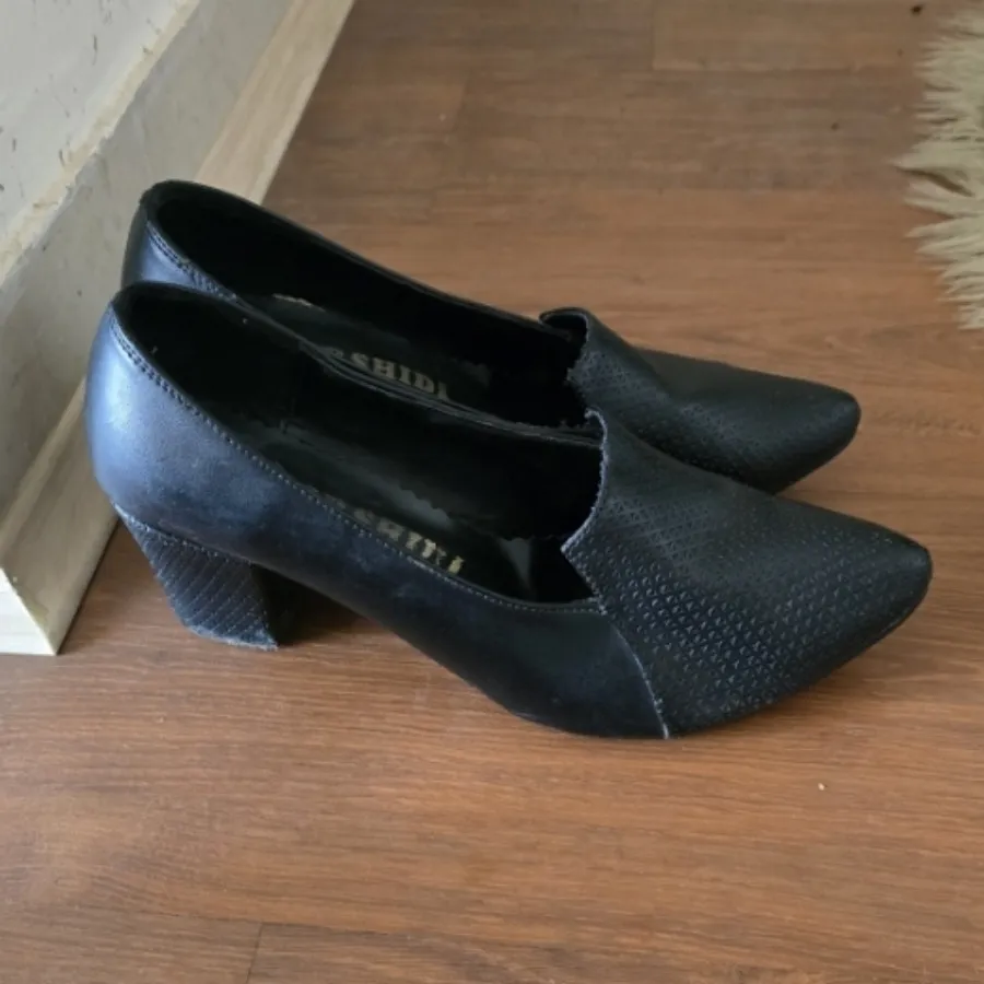 کفش مجلسی پاشنه دار شیک