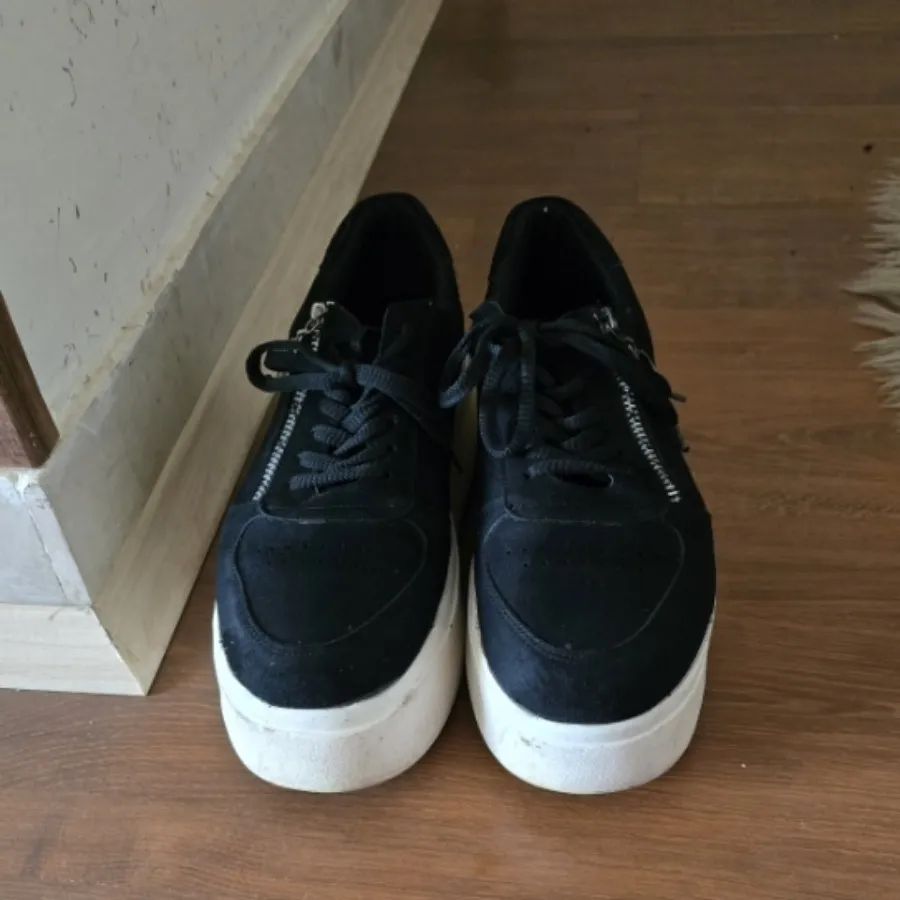 کفش ونس اسپرت لژدار