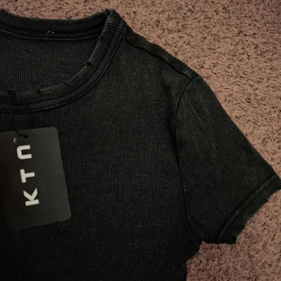 تیشرت سنگشور برند کوتون