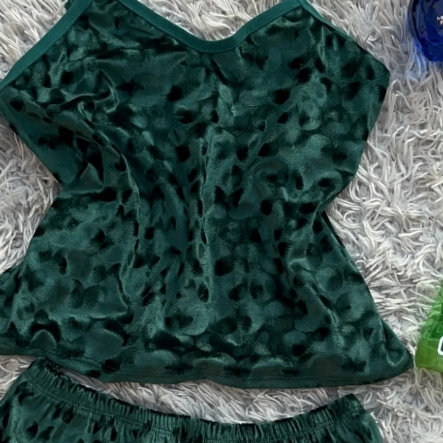 تاپ شورتک مخمل