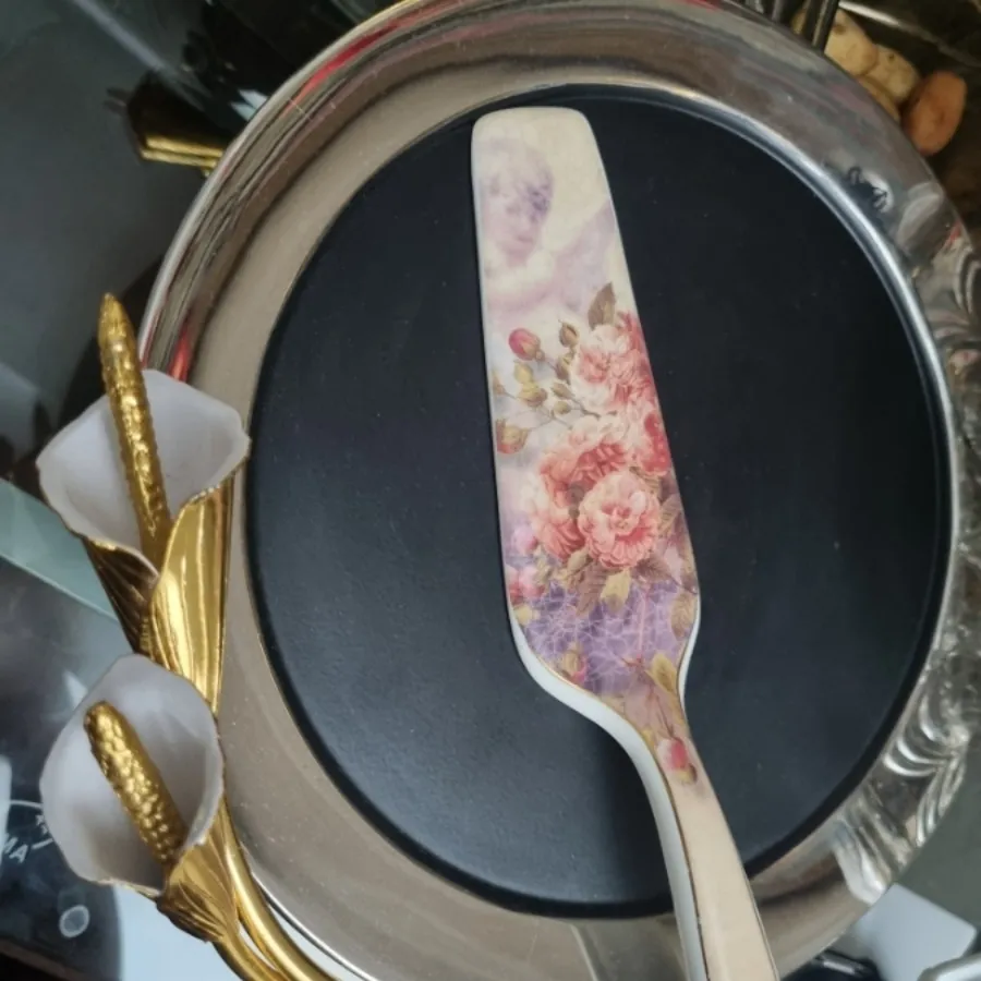 کاردک کیک لمونژ نونو