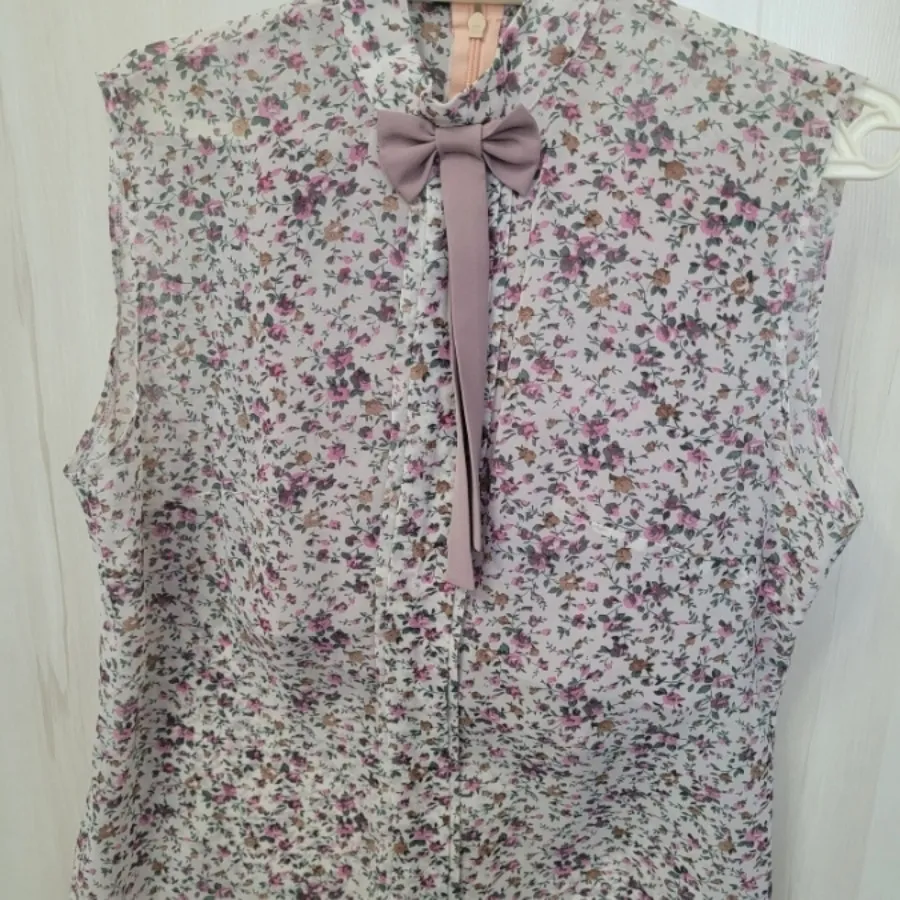 کت و شومیز و دامن