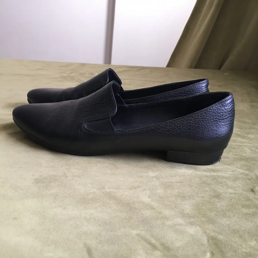 سایز 39/بسیار راحت/چرم