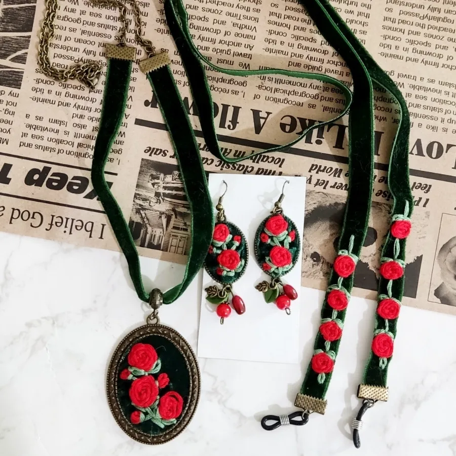 ست کادویی  گلدوزی سه تکه