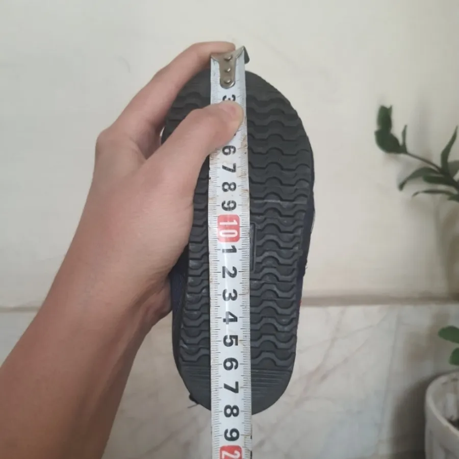 کفش بچه گانه