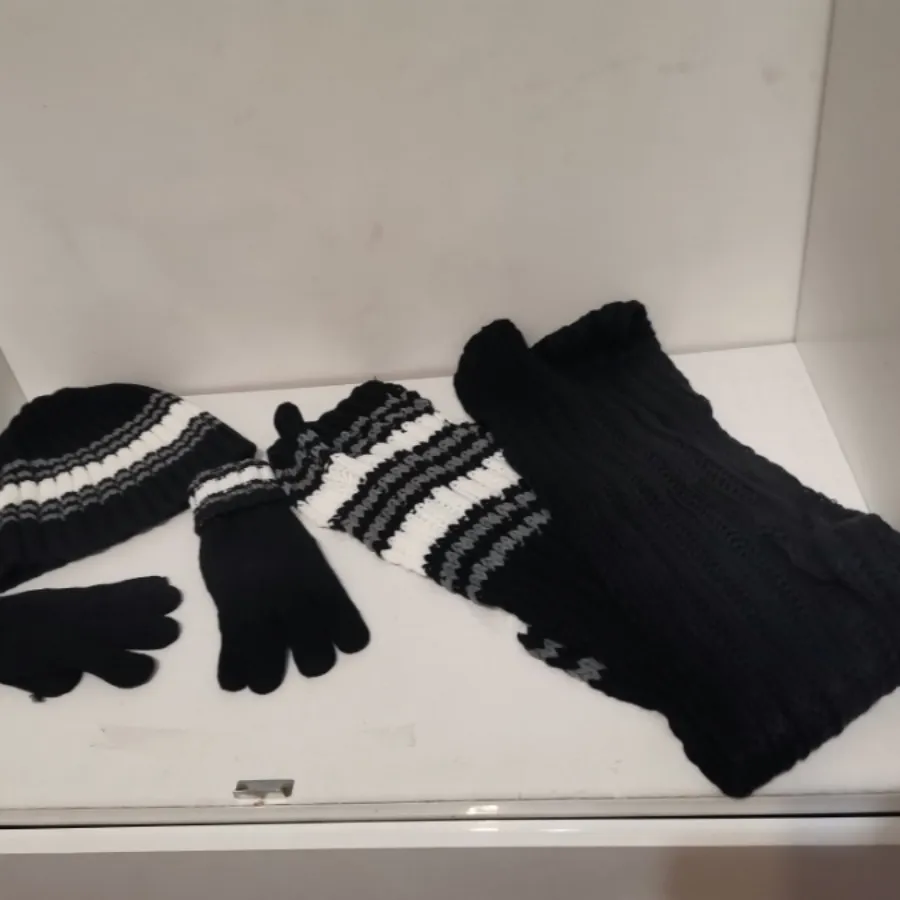 کلاه وشال ودستکش مشکی باف