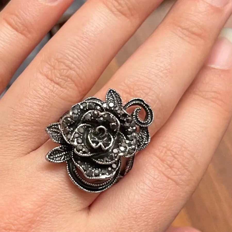 انگشتر رز ورشو کاملا نو