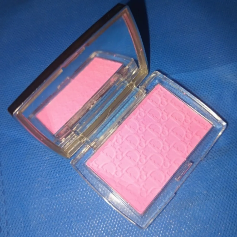 رژگونه باربی دیور 001