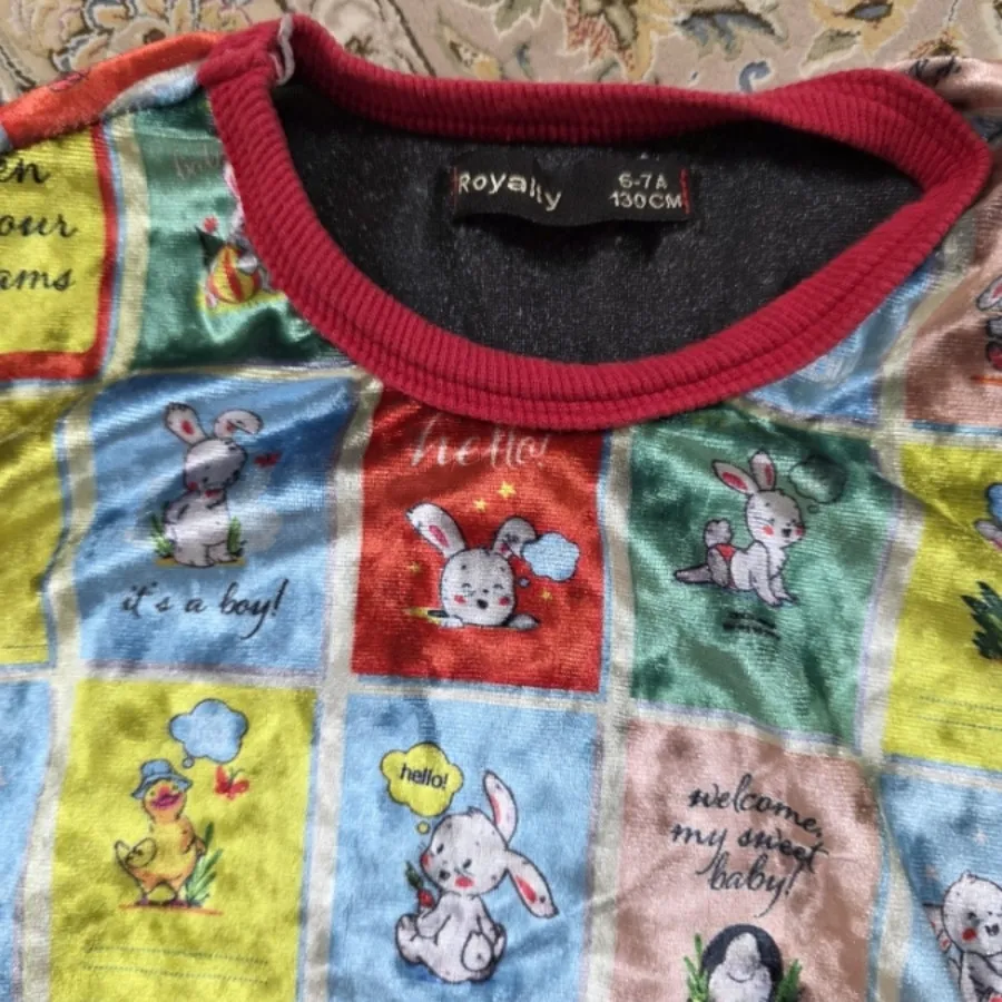 بلوز و شلوار بچگانه