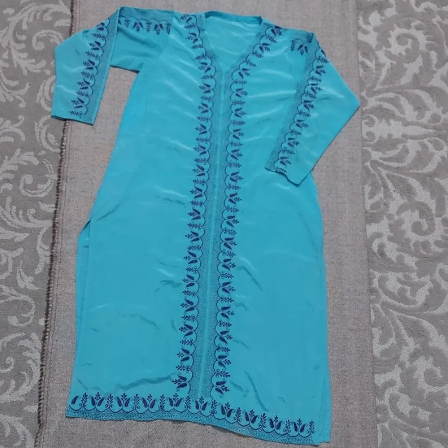 پیراهن گلدوزی