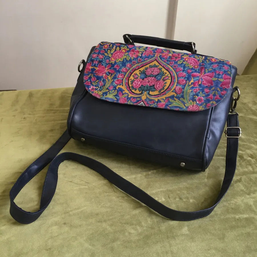کیف سنتی چرم مصنوعی