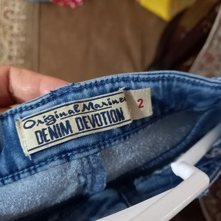 شلوارک‌جین کشی دخترانه