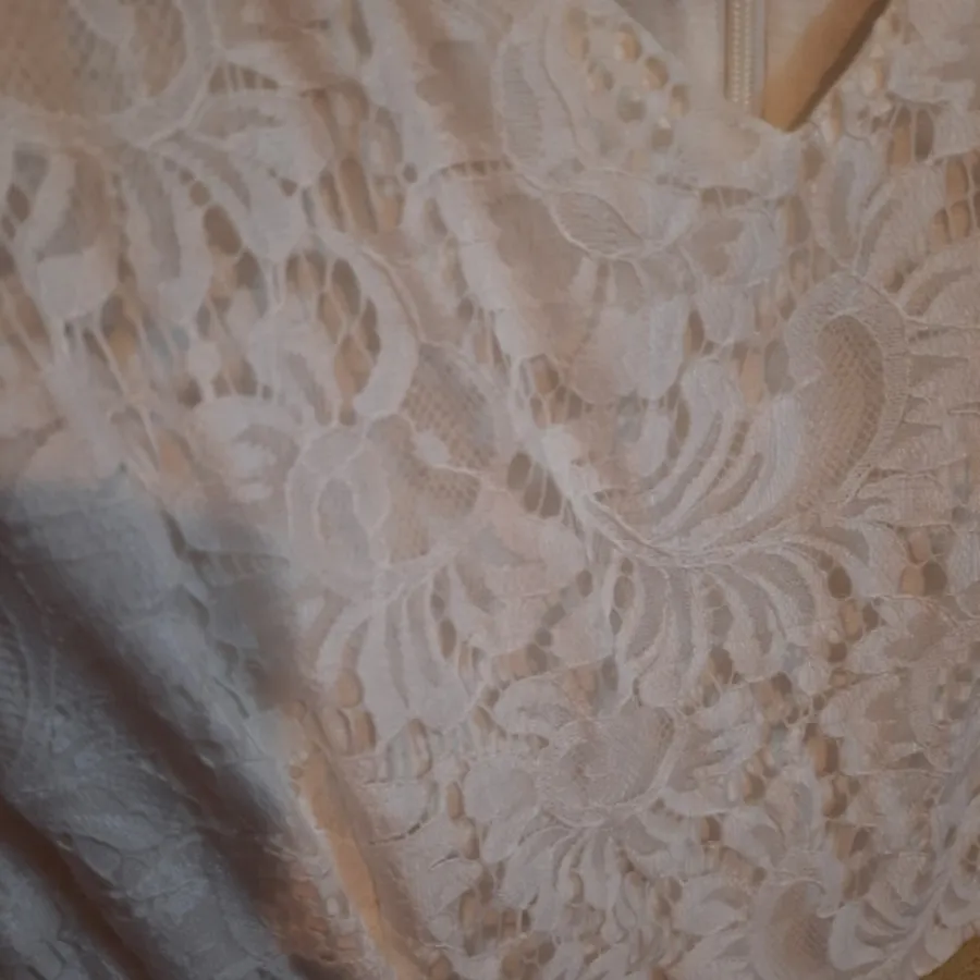 پیراهن مجلسی سفید سبز 42