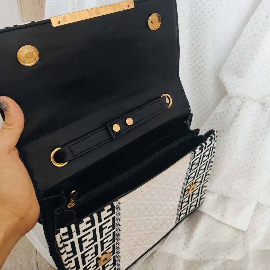 شومیز و کیف فندی