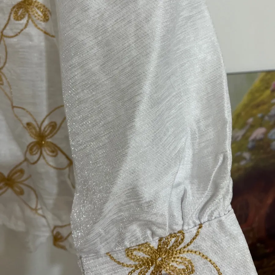 شومیز سفید طلایی