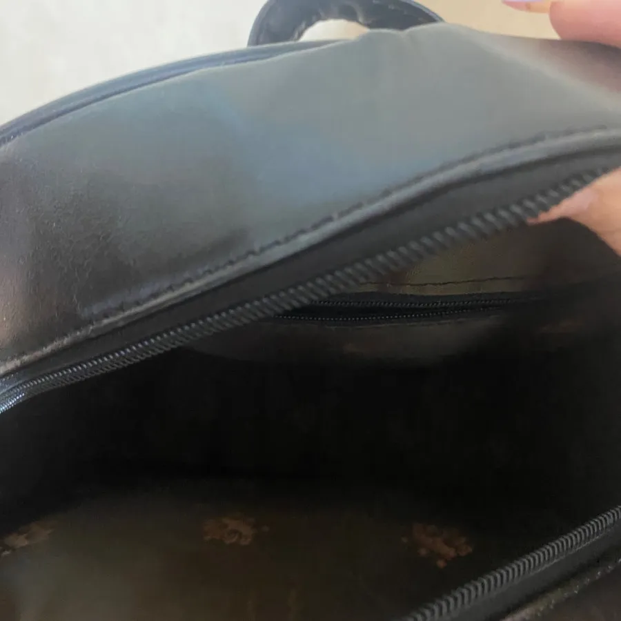 کوله مشکی ورنی