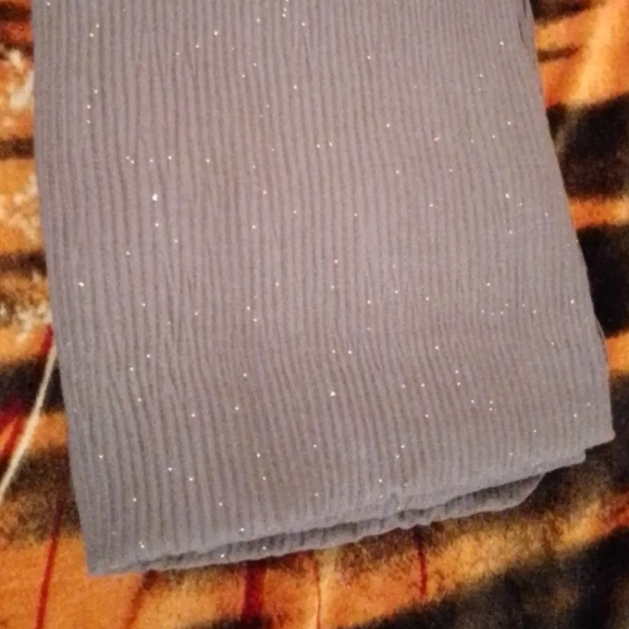 شال زنانه طوسی شاین دار