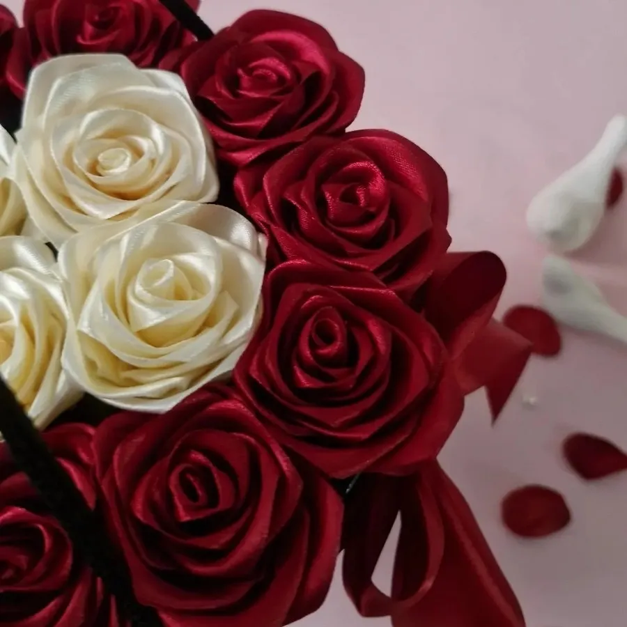 باکس هدیه گل رز