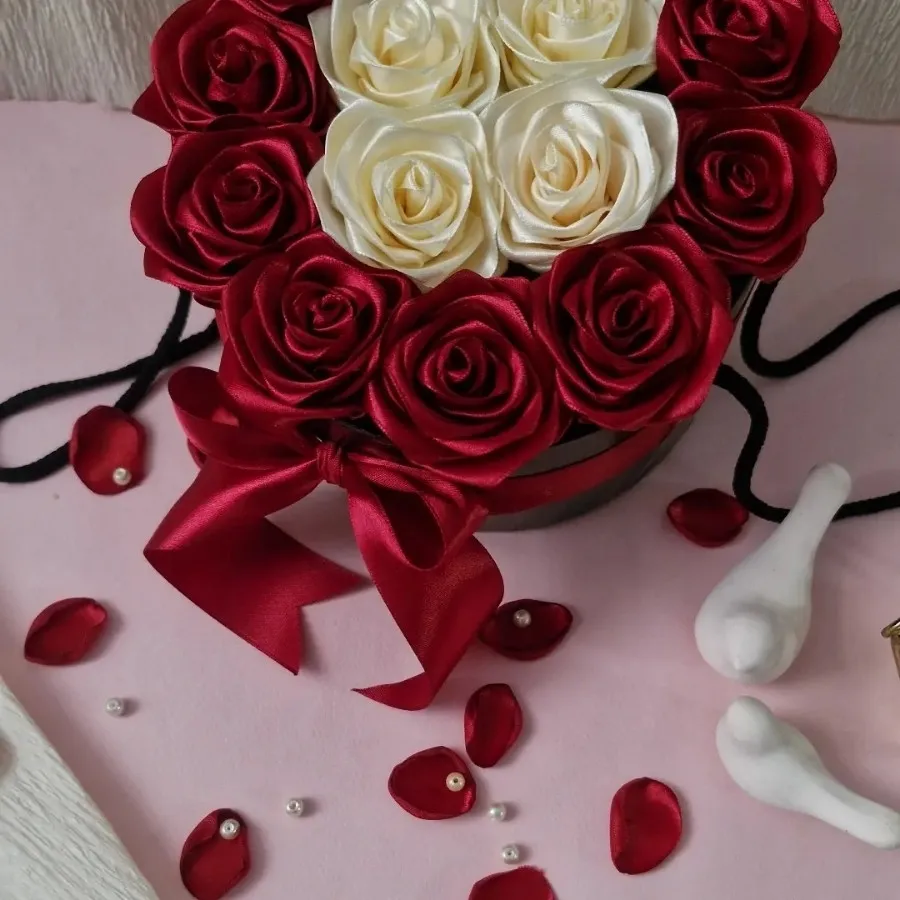 باکس هدیه گل رز