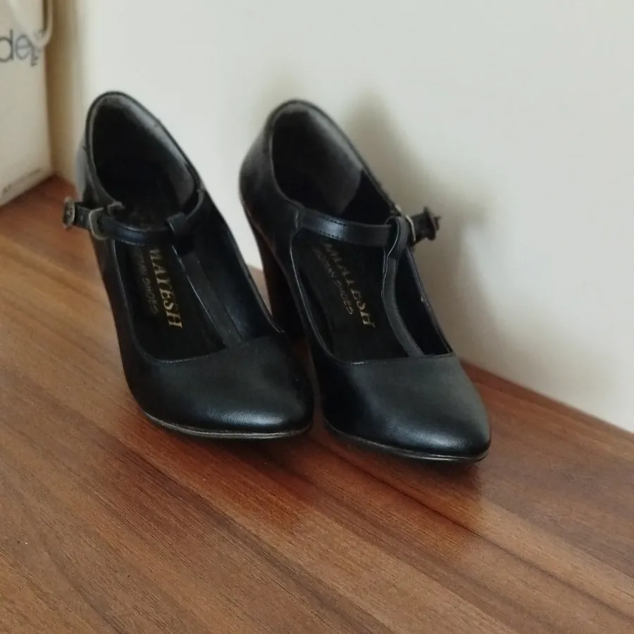 کفش پاشنه بلند