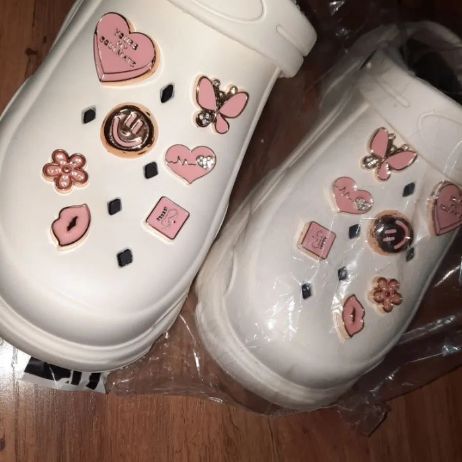 کراکس صندل زنانه سفید