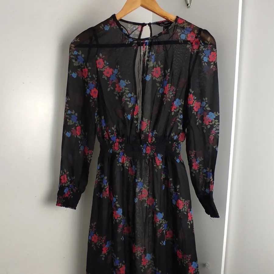 پیراهن زیبا