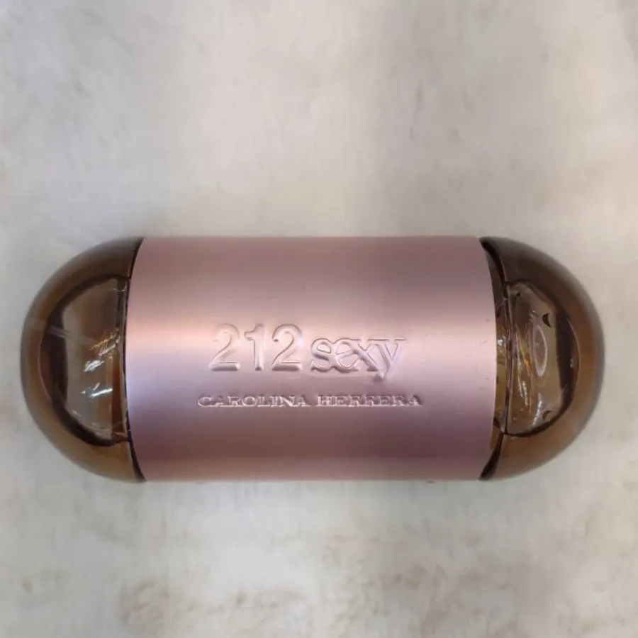 عطر کارولینا هررا 212