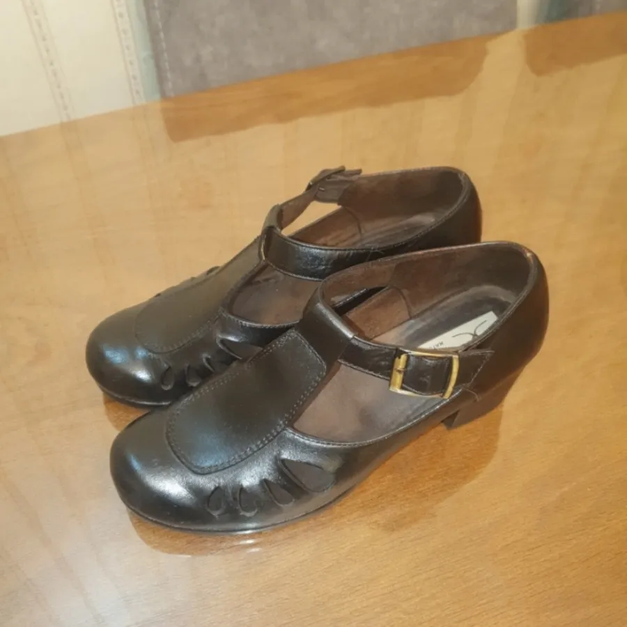 کفش چرم طبیعی سایز 38