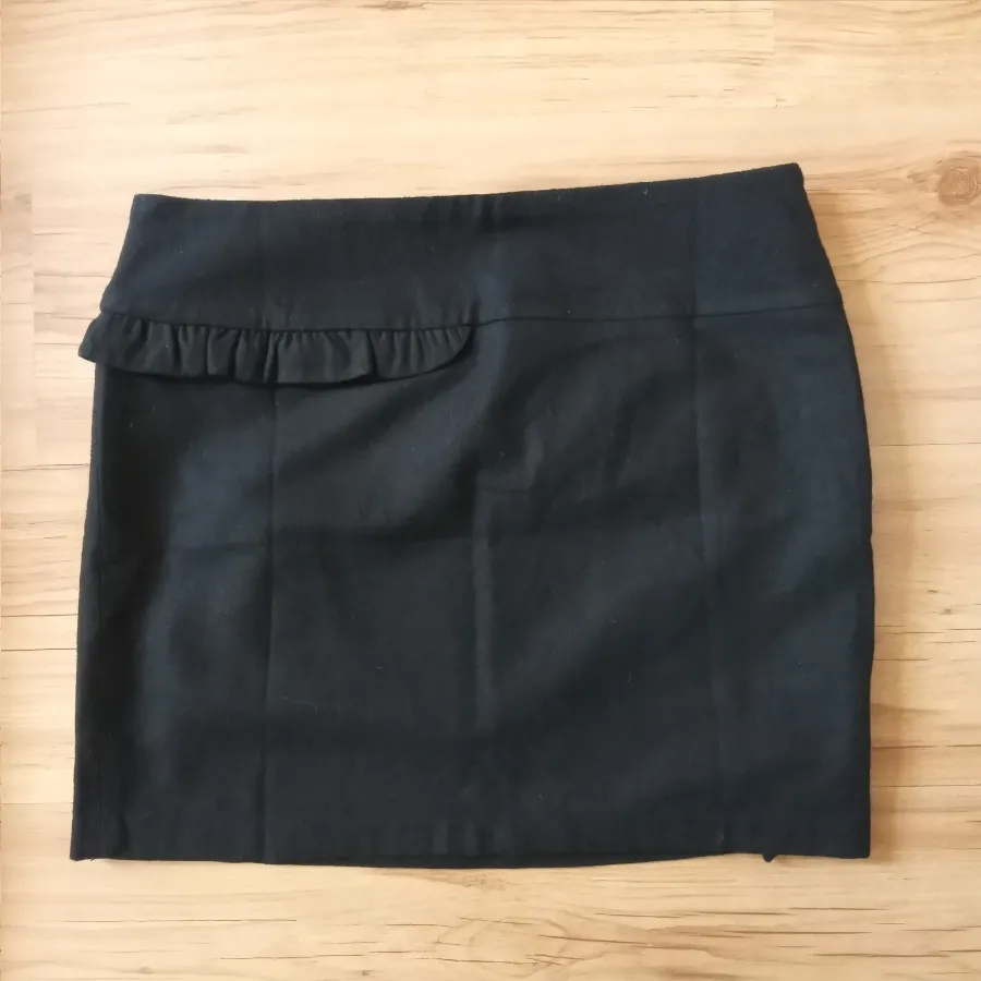 دامن کوتاه پشمی