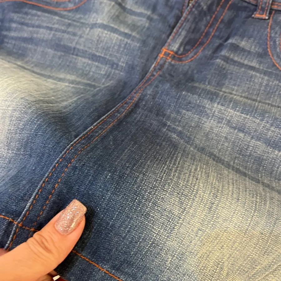 دامن لی جین