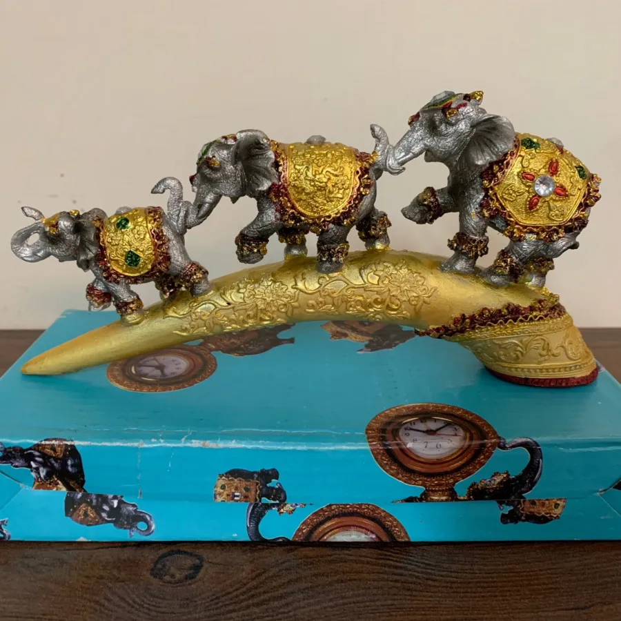 مجسمه عاج و فیل هندی