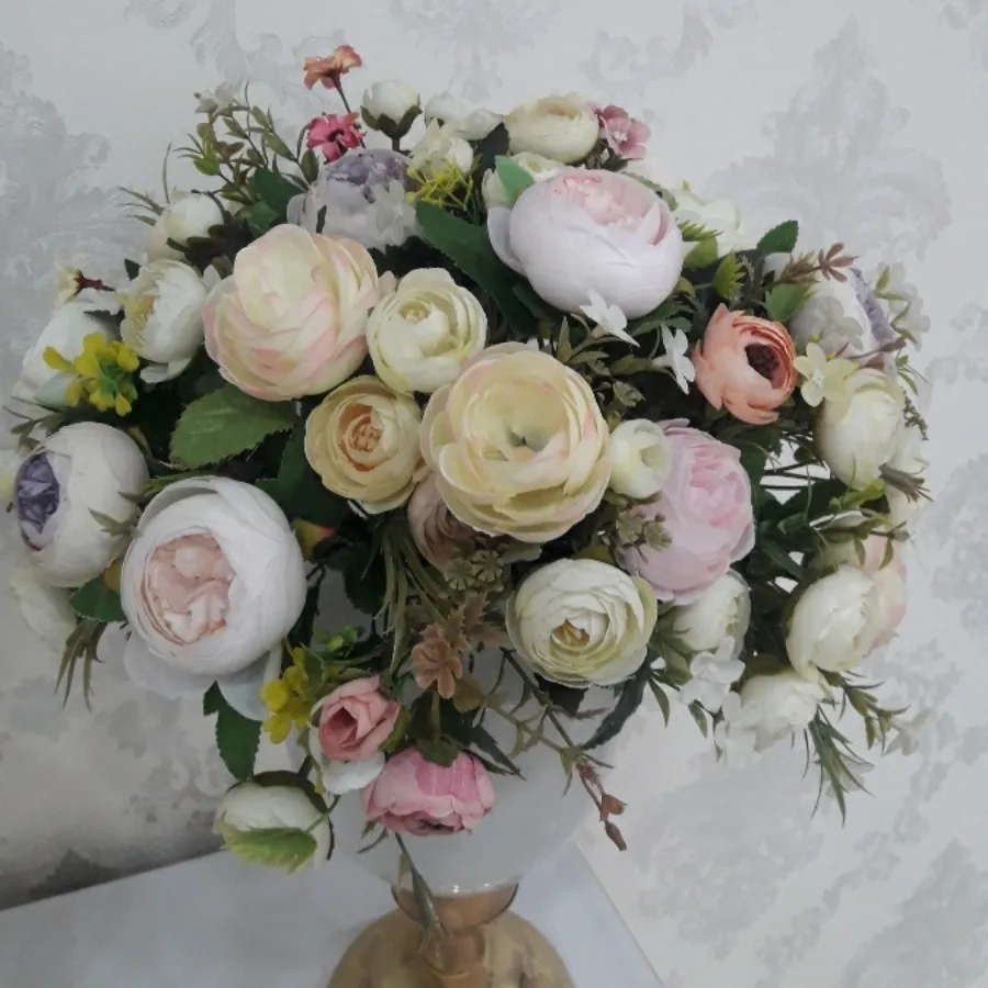 گلدان وشمعدان برنجی