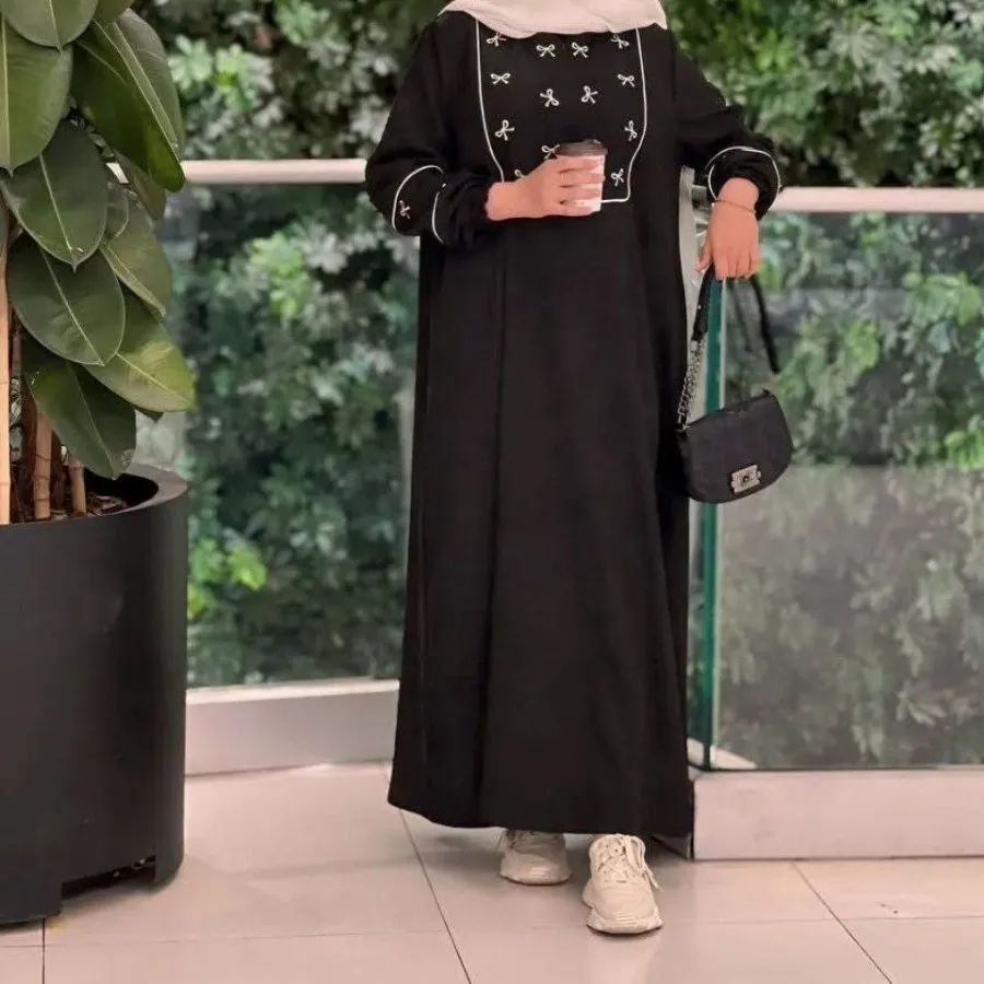 پیراهن بلند گل‌دوزی