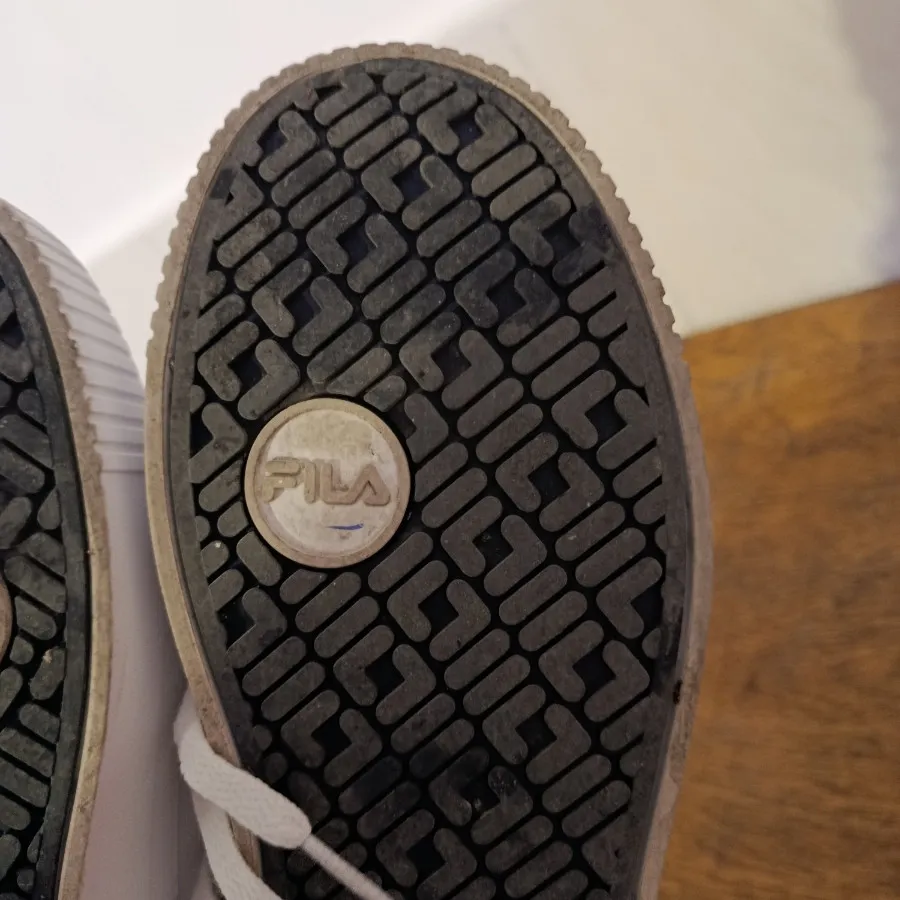 کفش اورجینال فیلا  ردموند