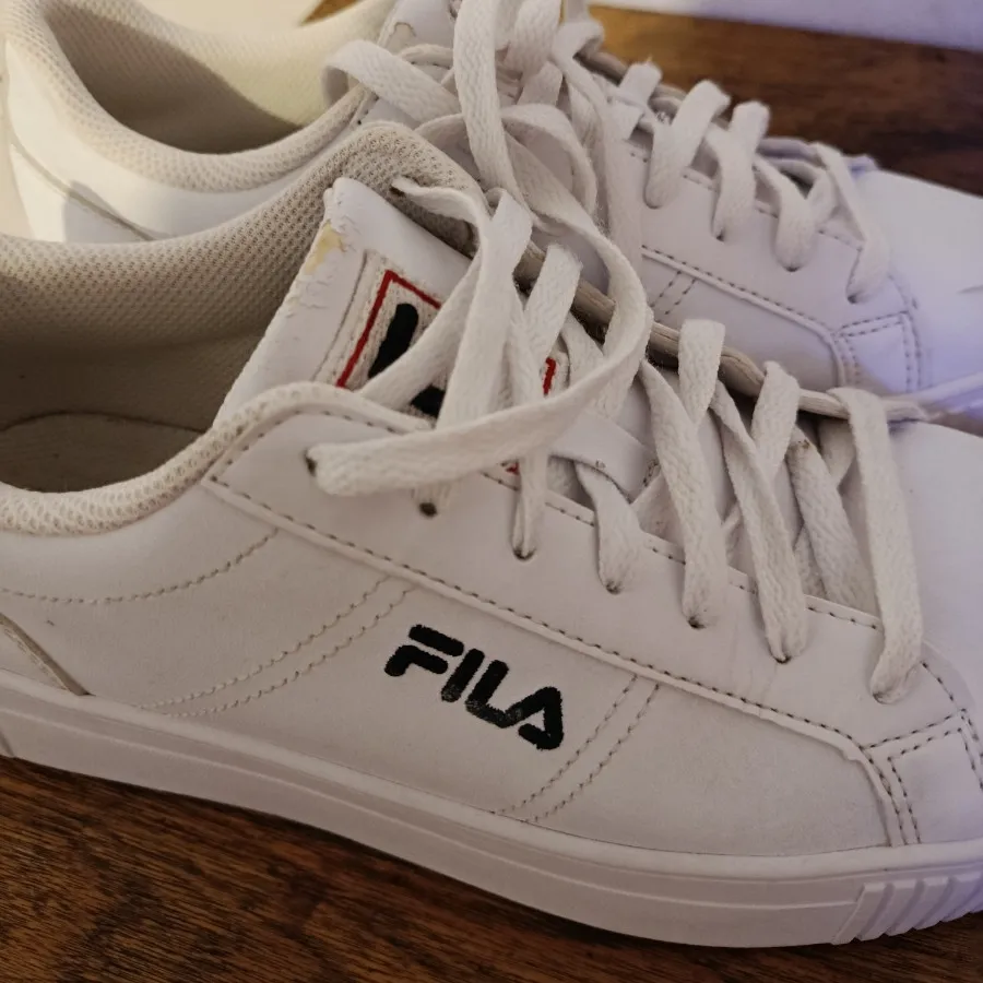 کفش اورجینال فیلا  ردموند