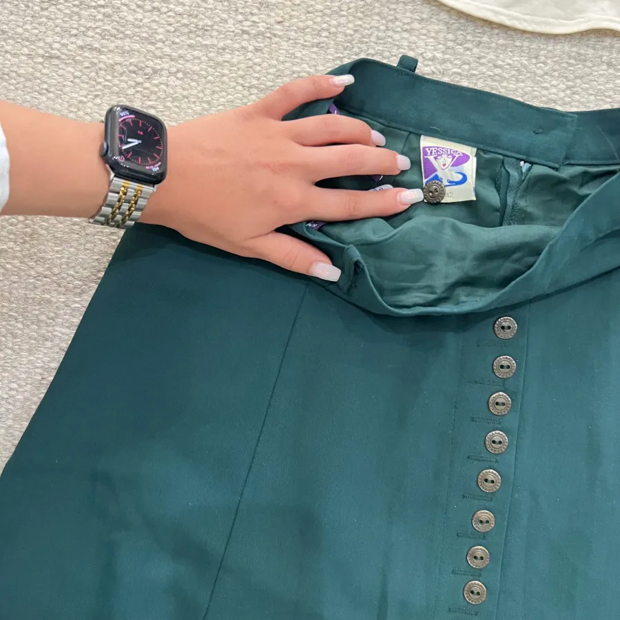 دامن سبز کلوش