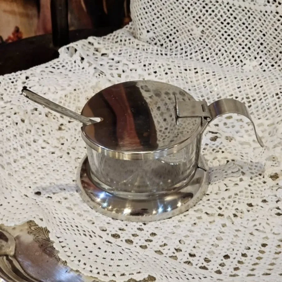 مربا خوری یا عسل خوری قدی