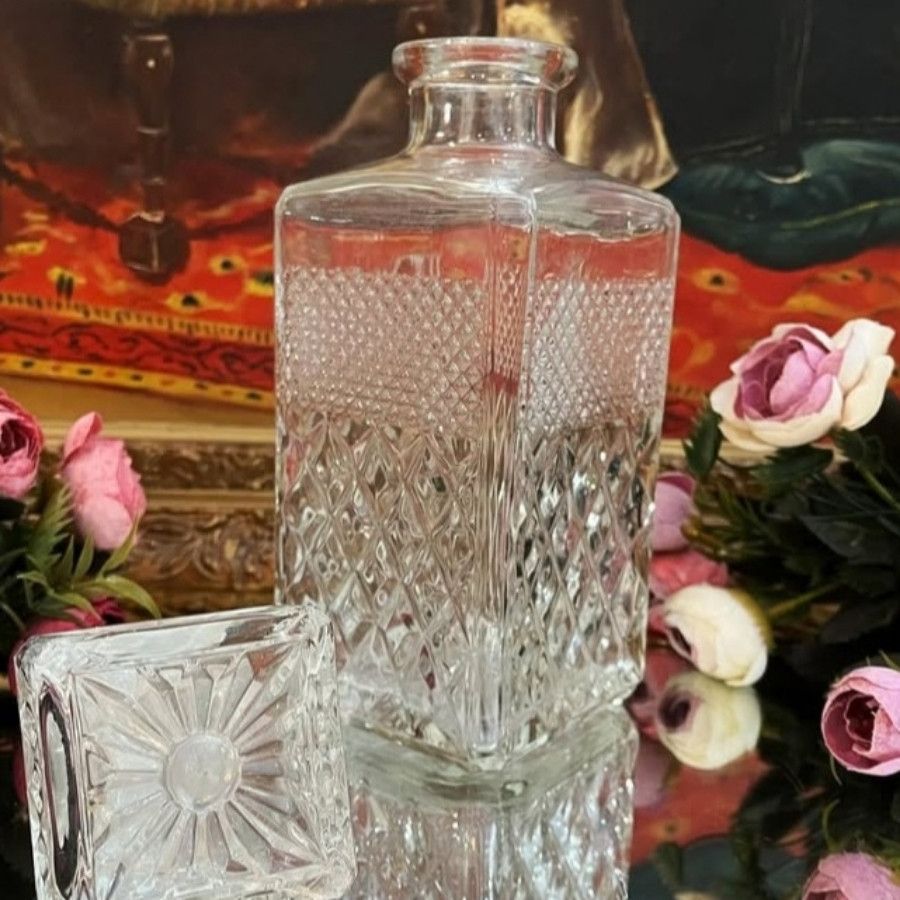 تنگ آب یا نوشیدنی کریستال