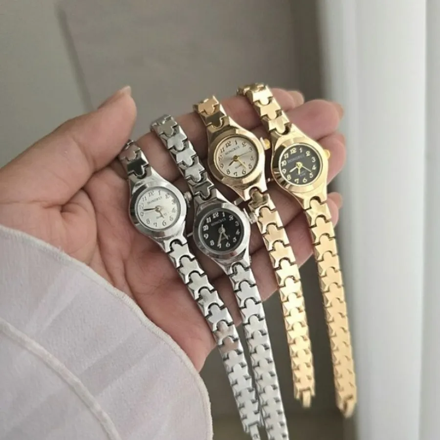 ساعت استیل وارداتی