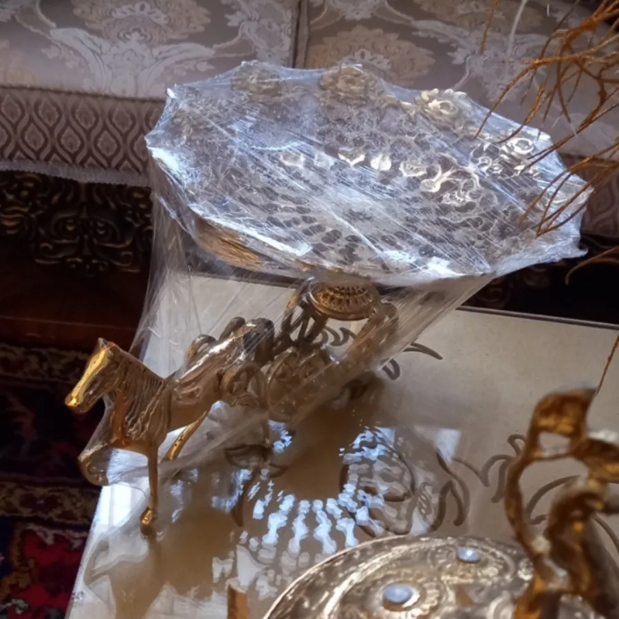 میوه خوری برنز کالسکه اسب