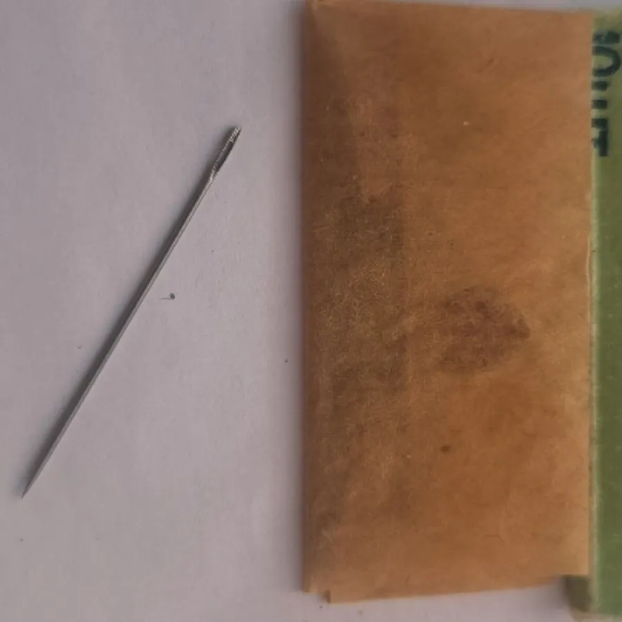 سوزن گلدوزی با دست