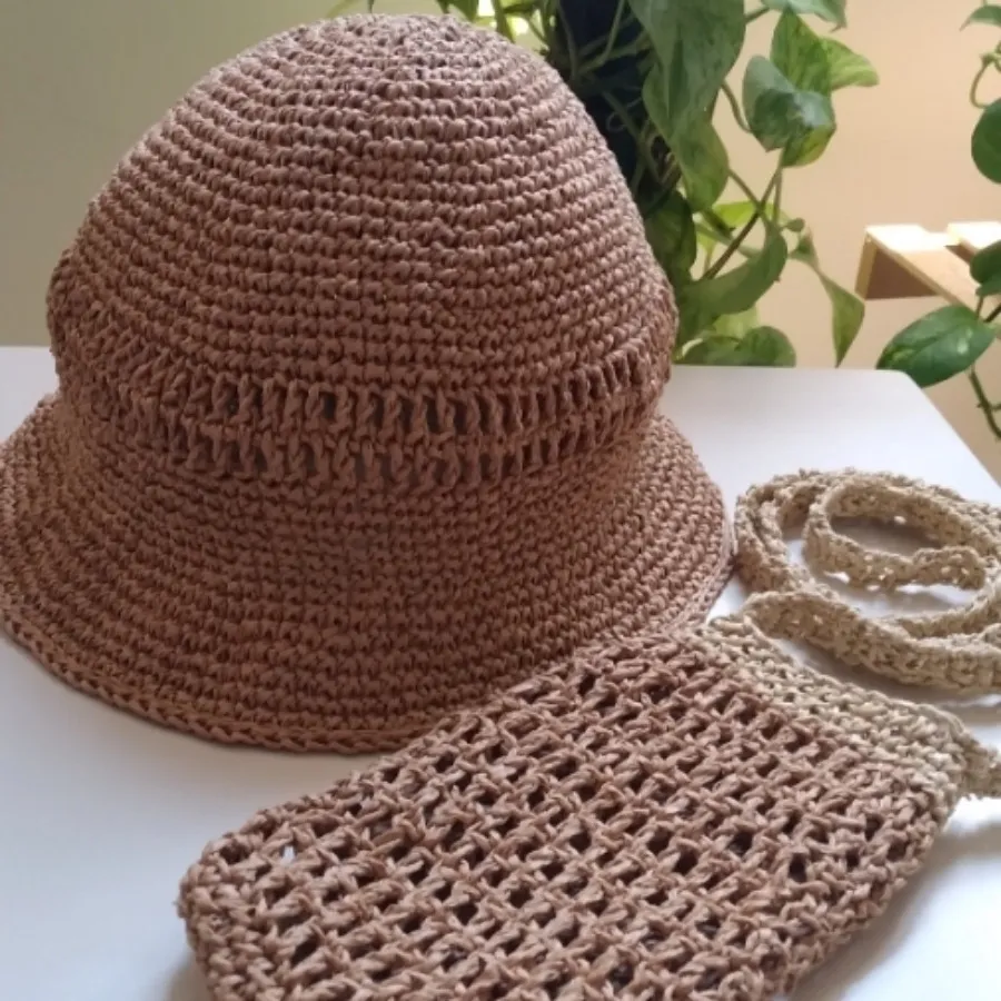 کیف  و کلاه باکت رافیا