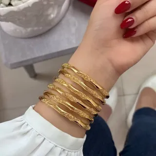 النگو طلا روس