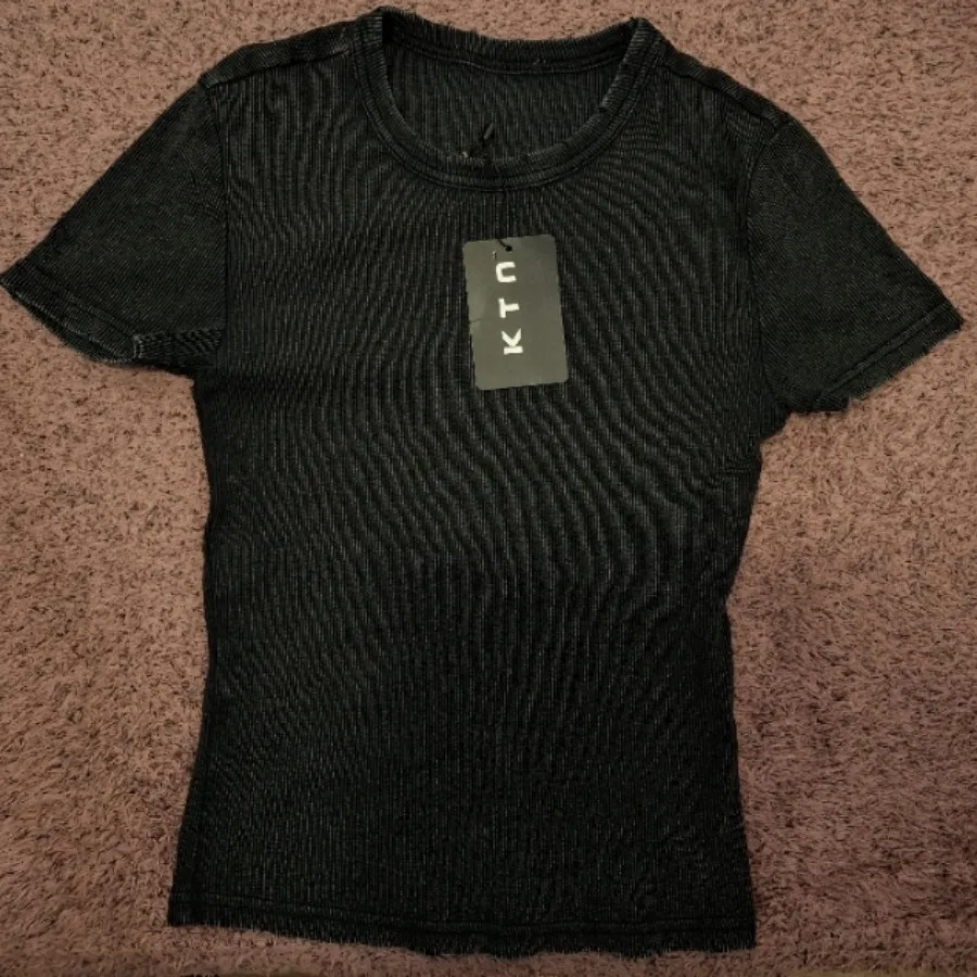 تیشرت سنگشور برند کوتون