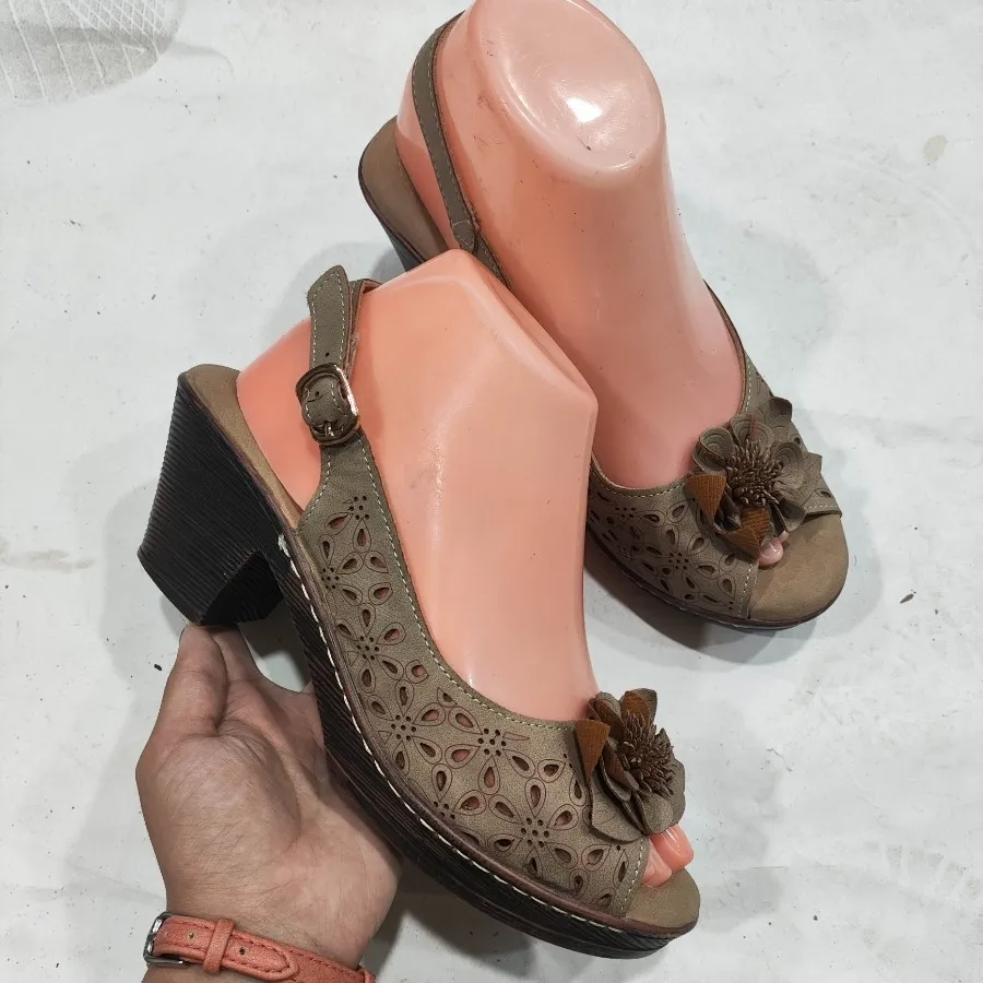 صندل چرم