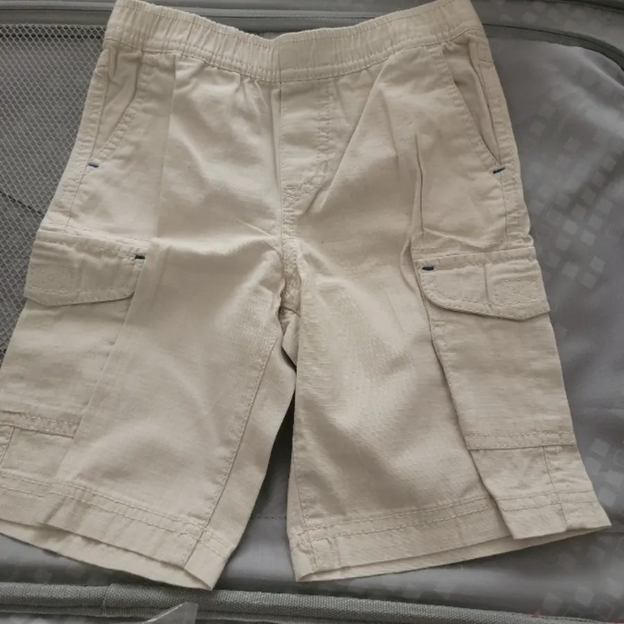 شلوارک بچگانه