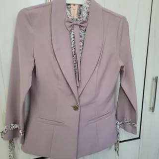 کت و شومیز و دامن