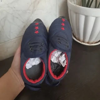 کفش بچه گانه