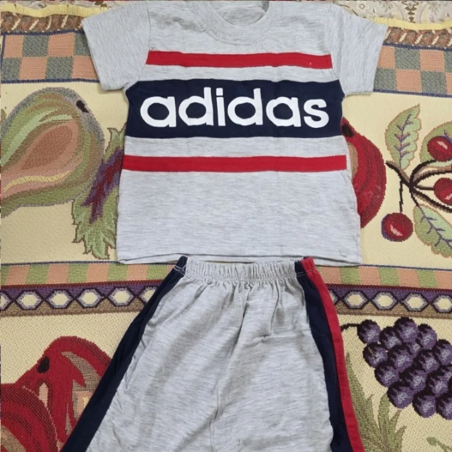 تیشرت و شلوارک